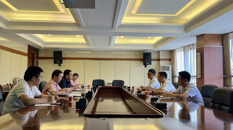 114247-736739.jpg B0K9CLO}_)Z`UYUHJ8NWC3K.jpg